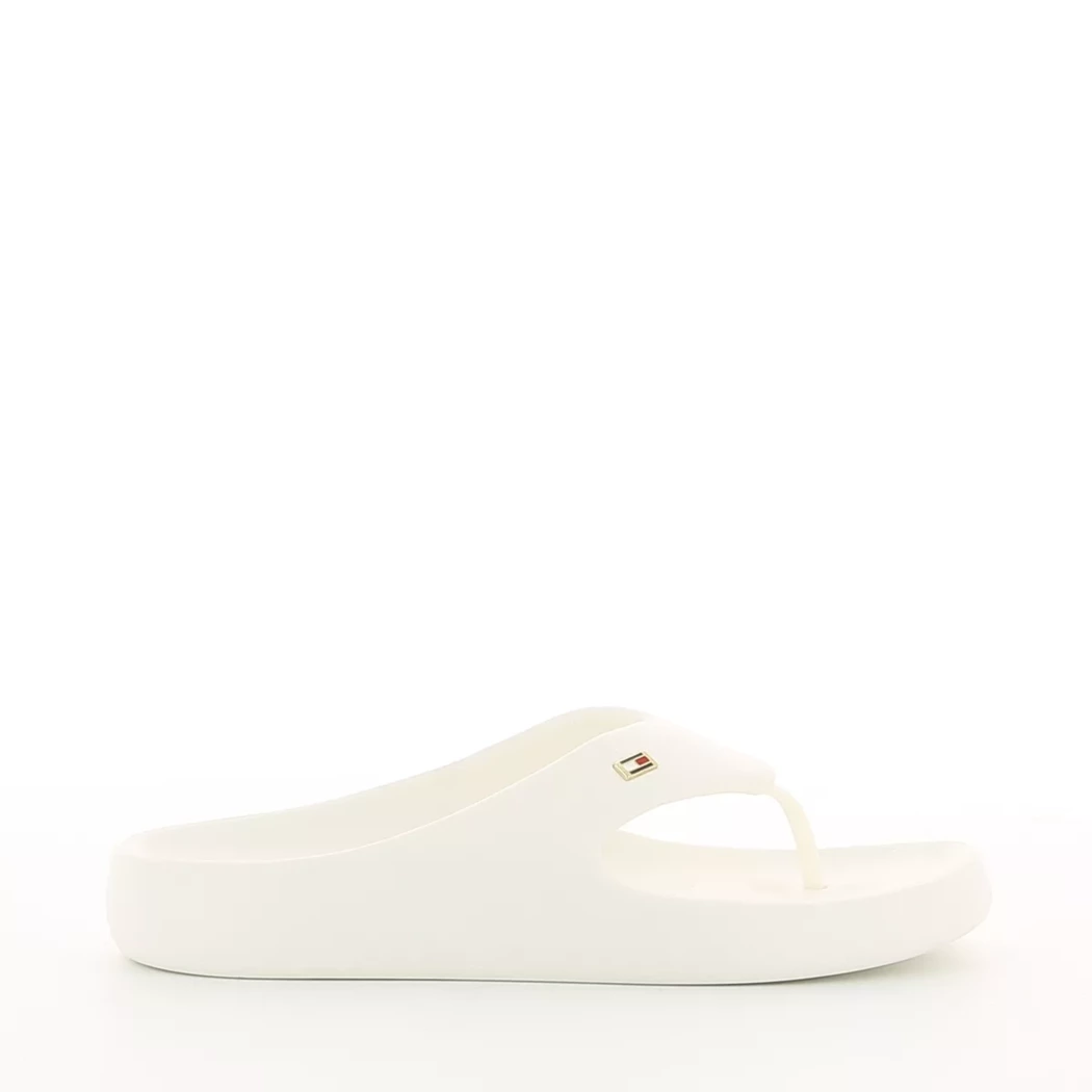 Image (2) de la chaussures Tommy Hilfiger - Mules et Sabots Blanc en Caoutchouc Image (2) de la chaussures Tommy Hilfiger - Mules et Sabots Blanc en Caoutchouc