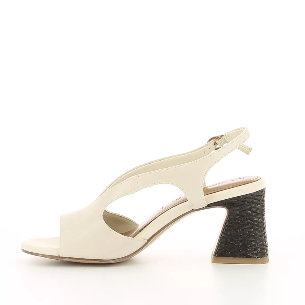 Image (4) de la chaussures Tamaris - Sandales et Nu-Pieds Beige en Cuir