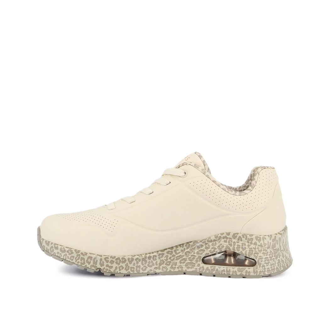 Image (4) de la chaussures Skechers - Baskets Beige en Cuir synthétique