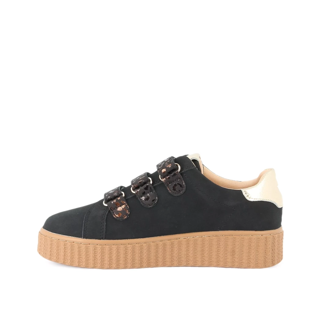 Image (4) de la chaussures Vanessa Wu - Baskets Noir en Cuir synthétique