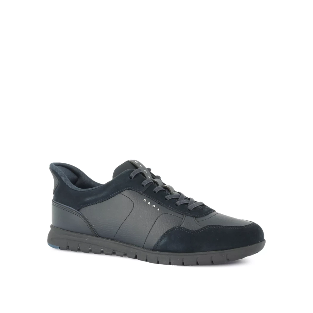Image (1) de la chaussures Geox - Baskets Bleu en Cuir