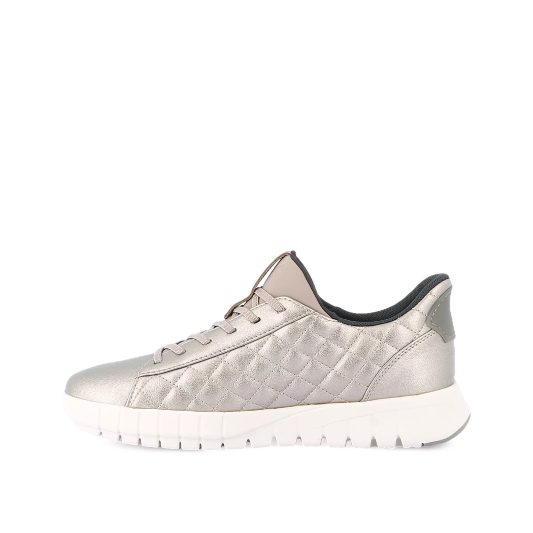 Image (4) de la chaussures Geox - Baskets Taupe en Cuir
