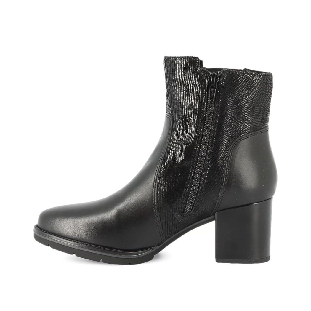 Image (4) de la chaussures Pierre Cardin - Boots Noir en Cuir synthétique