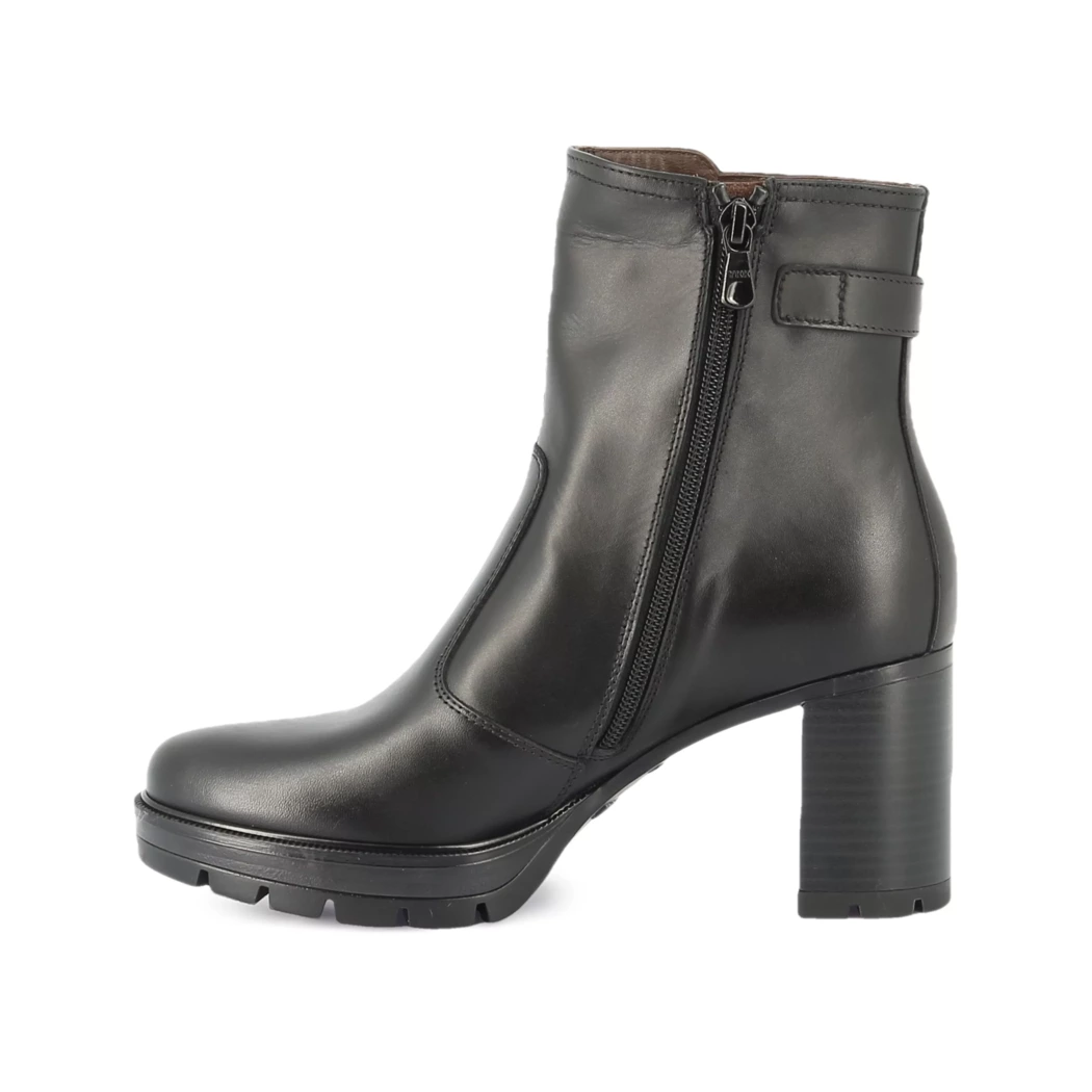 Image (4) de la chaussures Nero Giardini - Boots Noir en Cuir