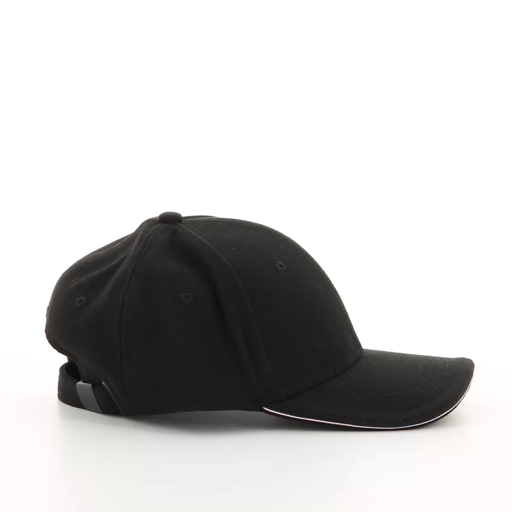 Image (4) de la chaussures Tommy Hilfiger - Casquettes Noir en Image (4) de la chaussures Tommy Hilfiger - Casquettes Noir en