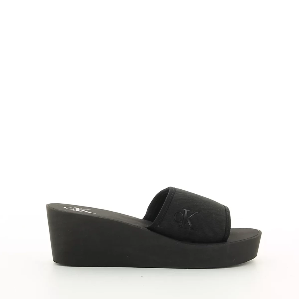 Image (2) de la chaussures Calvin Klein - Tongs et Plage Noir en Textile