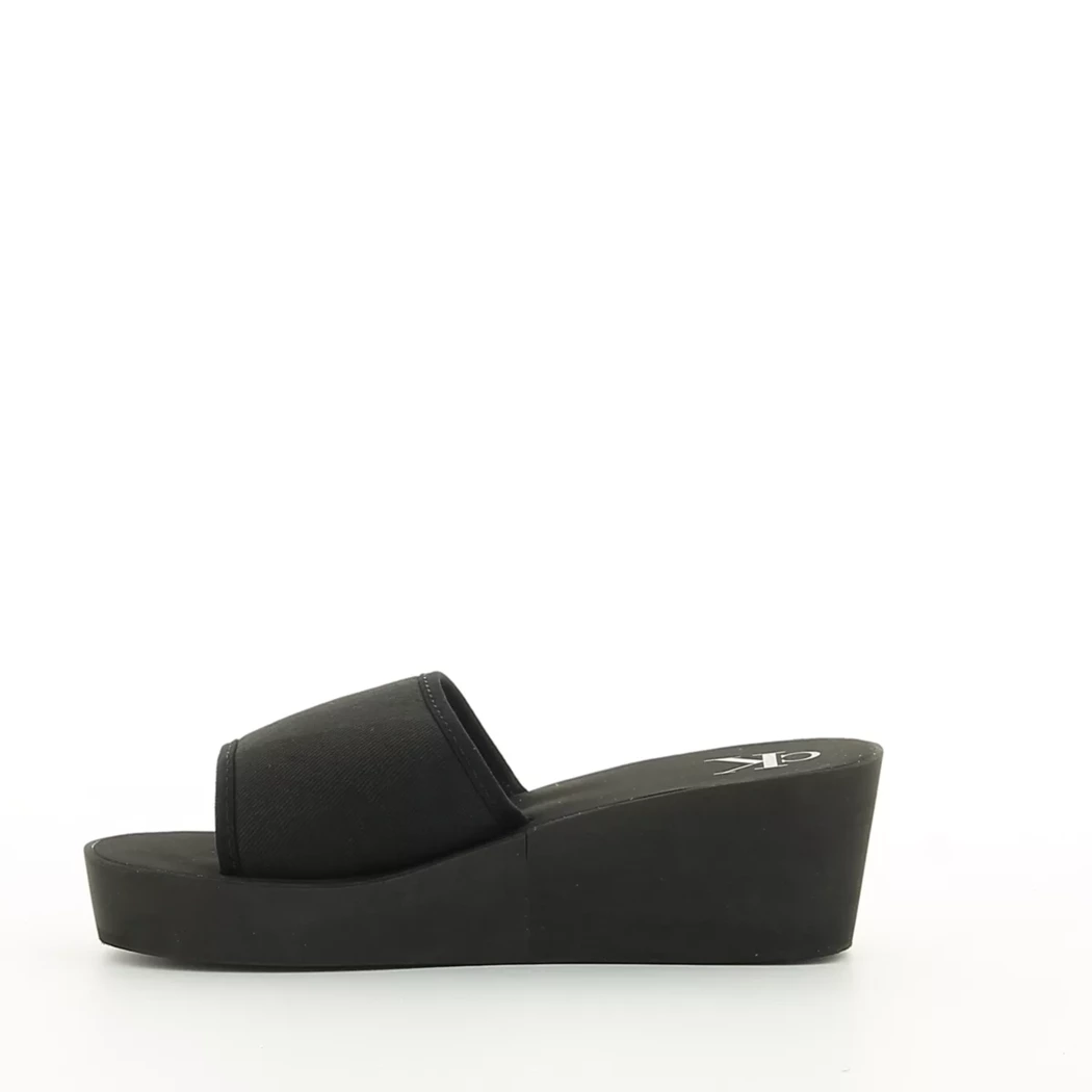 Image (4) de la chaussures Calvin Klein - Tongs et Plage Noir en Textile