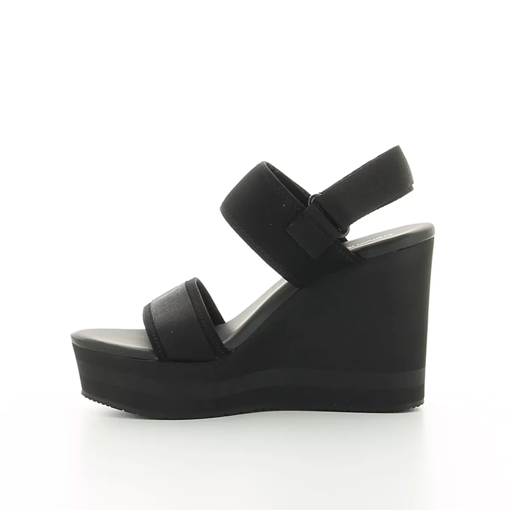 Image (4) de la chaussures Calvin Klein - Sandales et Nu-Pieds Noir en Textile