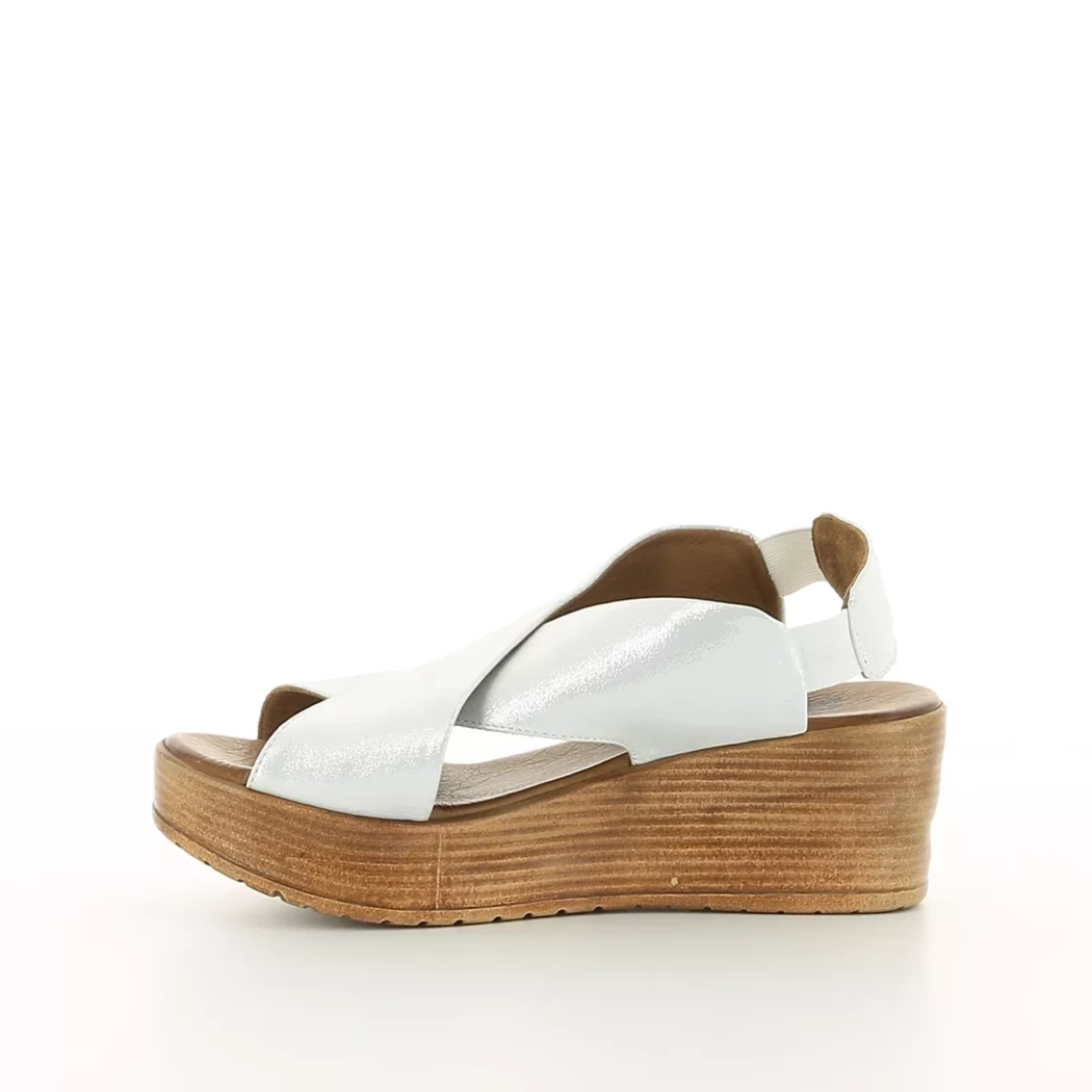 Image (4) de la chaussures Bueno - Sandales et Nu-Pieds Blanc en Cuir nubuck