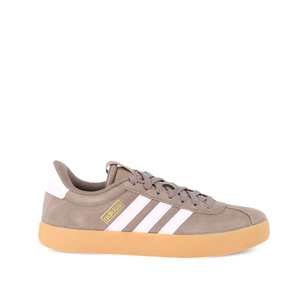 Image (2) de la chaussures Adidas - Baskets Taupe en Cuir nubuck