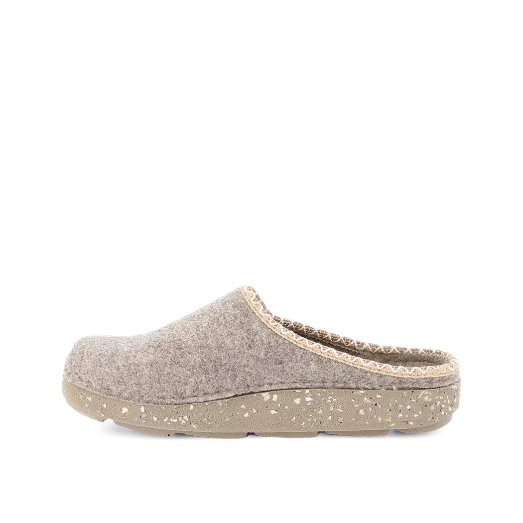 Image (4) de la chaussures OUF!... - Pantoufles et Chaussons Taupe en Textile