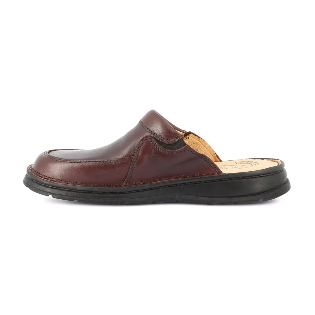 Image (4) de la chaussures Valmonte - Pantoufles et Chaussons Marron en Cuir
