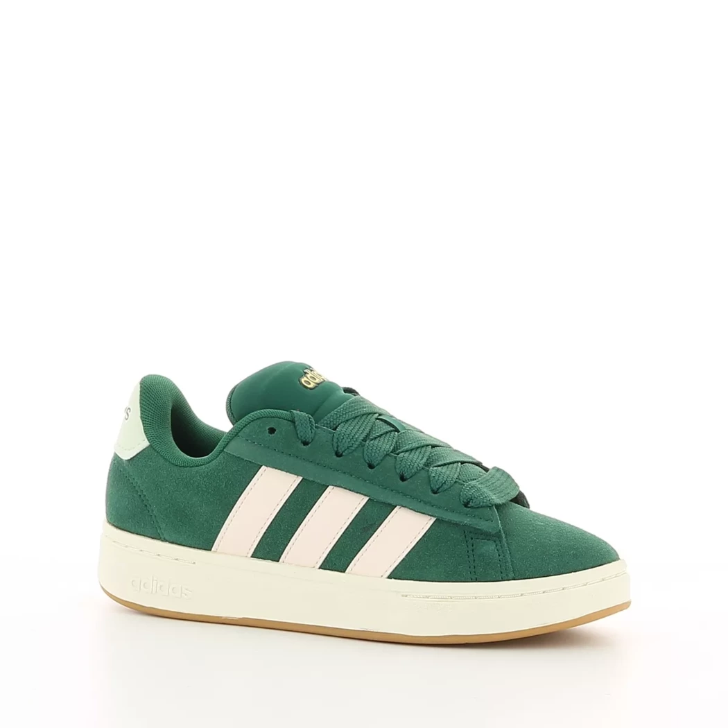 Image (1) de la chaussures Adidas - Baskets Vert en Cuir nubuck