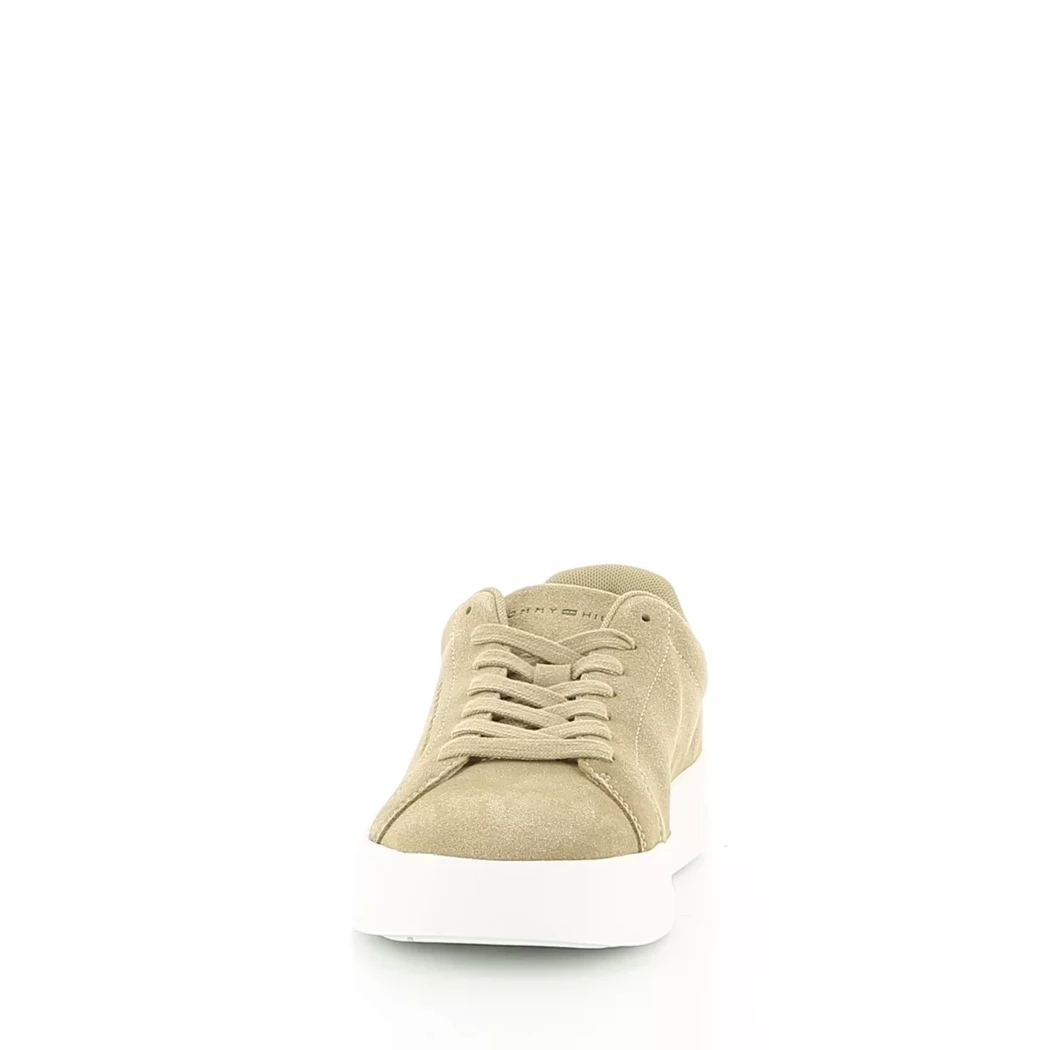 Image (5) de la chaussures Tommy Hilfiger - Baskets Taupe en Cuir nubuck