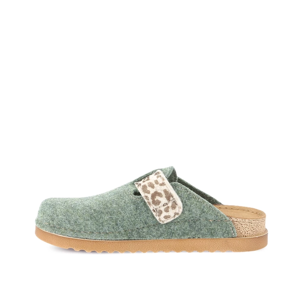 Image (4) de la chaussures OUF!... - Pantoufles et Chaussons Vert en Textile