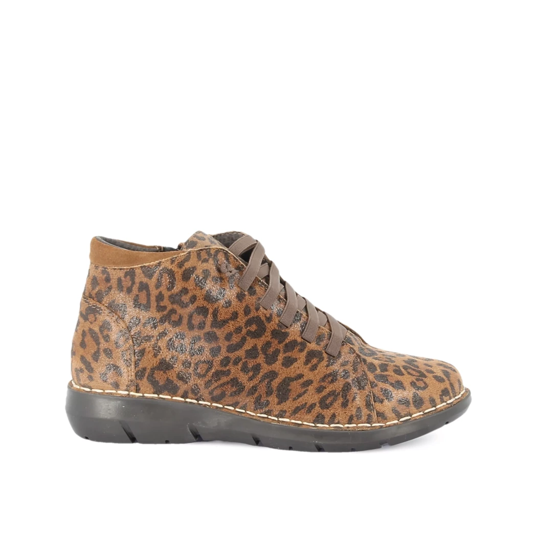 Image (2) de la chaussures Diabolo Studio - Bottines Cuir naturel / Cognac en Cuir